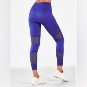 Fabletics mosaic high waited 7/8 leggings